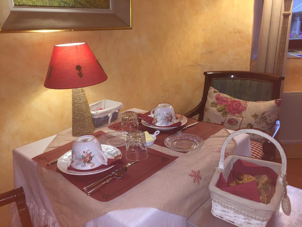 Les Means Bed & Breakfast Meolans-Revel Ngoại thất bức ảnh